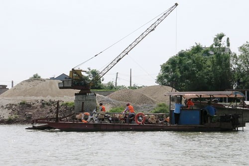 Chủ tịch Bắc Ninh bị đe dọa vì quyết dừng dự án khai thác cát: Cục Đường thủy nội địa nói gì? ảnh 1