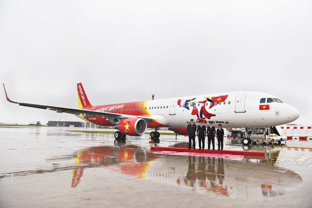 Vietjet Air nhận tàu bay mang biểu tượng 45 năm quan hệ Việt - Pháp ảnh 1