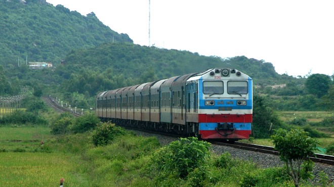 Đường sắt Hà Nội- Vinh sắp được nâng cấp ảnh 1