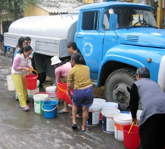 Hà Nội giám sát chặt quá trình sản xuất của nhà máy nước mặt sông Đà ảnh 1