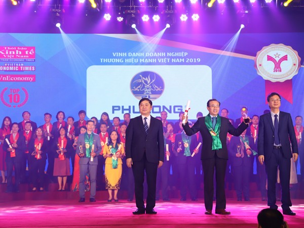 Phú Long được vinh danh Top 10 thương hiệu mạnh dẫn đầu Việt Nam ảnh 1