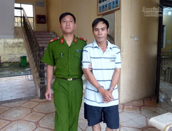 CAH Phúc Thọ dẫn giải "siêu" trộm Hoàng Văn Chủ