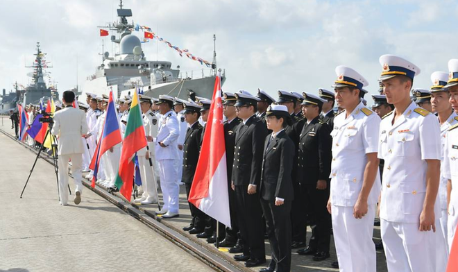 Hải quân ASEAN hợp tác vì hòa bình và an ninh ở Biển Đông ảnh 1