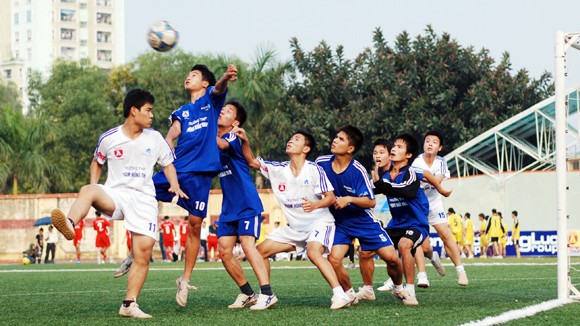 Đã có 17 đội đăng ký tham dự giải bóng đá học sinh THPT Hà Nội 2012 ảnh 1