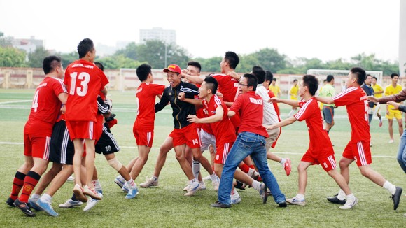 Giải bóng đá học sinh THPT Hà Nội 2012 nhận hồ sơ thứ 39 ảnh 1
