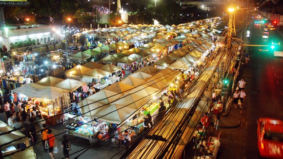 Choáng ngợp chợ đêm Bangkok ảnh 1