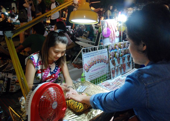 Choáng ngợp chợ đêm Bangkok ảnh 8