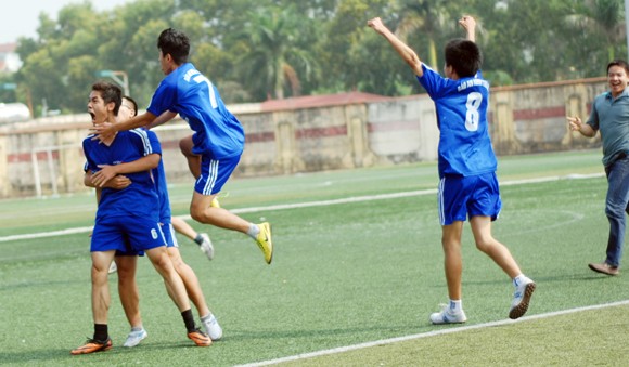 Đoạt vé chung kết trên chấm luân lưu ảnh 19