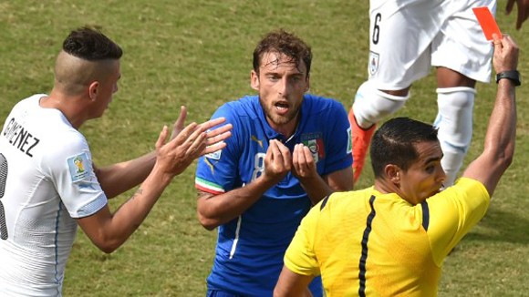 Suarez xứng đáng thẻ đỏ, Marchisio bị đuổi "oan" ảnh 2