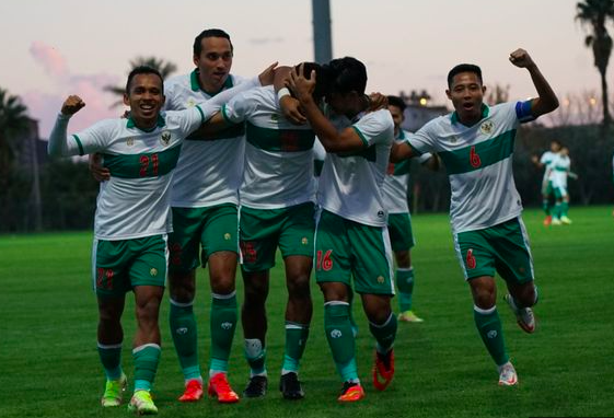 Indonesia thắng 4 'sao' trước khi đối đầu tuyển Việt Nam ở AFF Cup ảnh 1