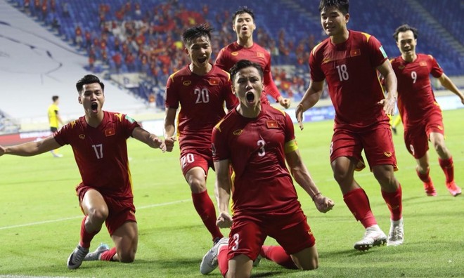Năm 2021 "được nhiều hơn mất" của bóng đá Việt Nam ảnh 1