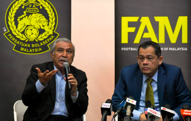 'Sếp' bóng đá Malaysia từ chức sau nghi án tiêu cực ảnh 1