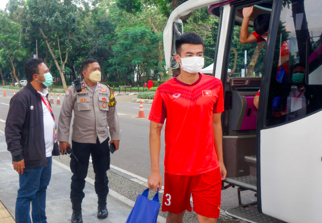 Lo CĐV Indonesia quấy rối, 1.300 cảnh sát bảo vệ trận U19 Việt Nam - U19 Malaysia ảnh 1