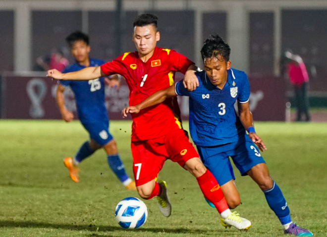 Tái đấu U19 Việt Nam, Thái Lan vội vã 'chỉnh' hàng thủ ảnh 1