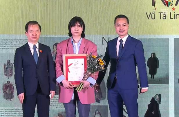 Chàng trai Hà Nội đoạt giải Nhất cuộc thi Thiết kế Việt Nam ảnh 1