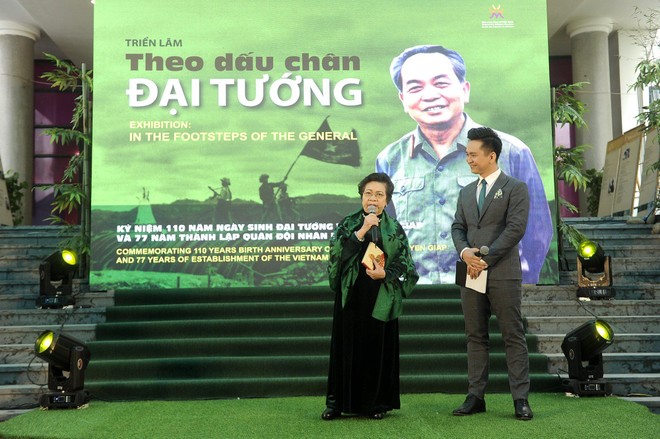 Nhà giáo Nguyễn Thị Mỹ Dung và 110 bài thơ "Theo dấu chân Đại tướng" ảnh 2