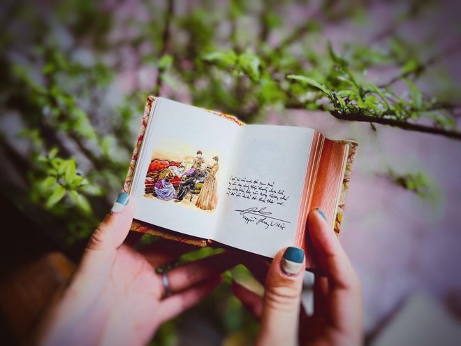Bộ sách nhỏ xíu "Những người phụ nữ bé nhỏ" chinh phục độc giả và nhà sưu tầm ảnh 2