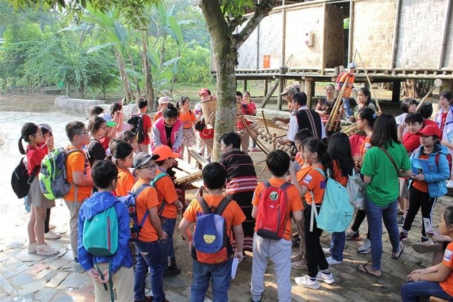 Hấp dẫn hoạt động “Em yêu làng em” tại Làng Văn hóa-Du lịch các dân tộc Việt Nam ảnh 1