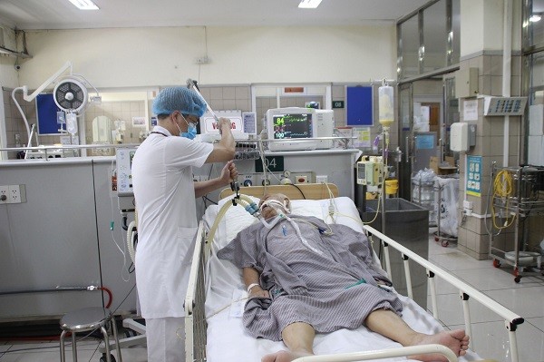 Vụ ngộ độc Pate Minh Chay, Bộ Y tế yêu cầu báo cáo về tất cả số bệnh nhân nhập viện ảnh 1