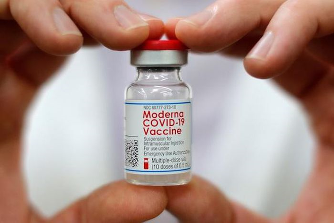 Mới: Người đã tiêm 2 mũi vaccine Covid-19 Moderna thì mũi 3 chỉ tiêm nửa liều ảnh 1