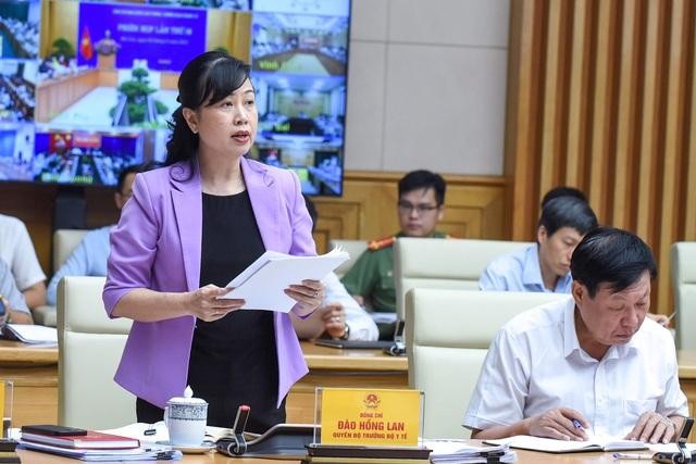Thủ tướng lưu ý Hà Nội và TP HCM thúc tiến độ tiêm vaccine Covid-19 cho trẻ 5-12 tuổi ảnh 2