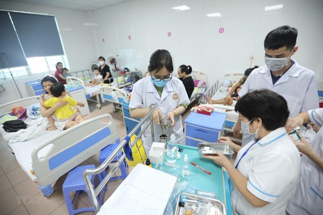 Số mắc sốt xuất huyết ở Hà Nội tăng 2,3 lần trong tuần qua, thêm 8 ổ dịch mới ảnh 1