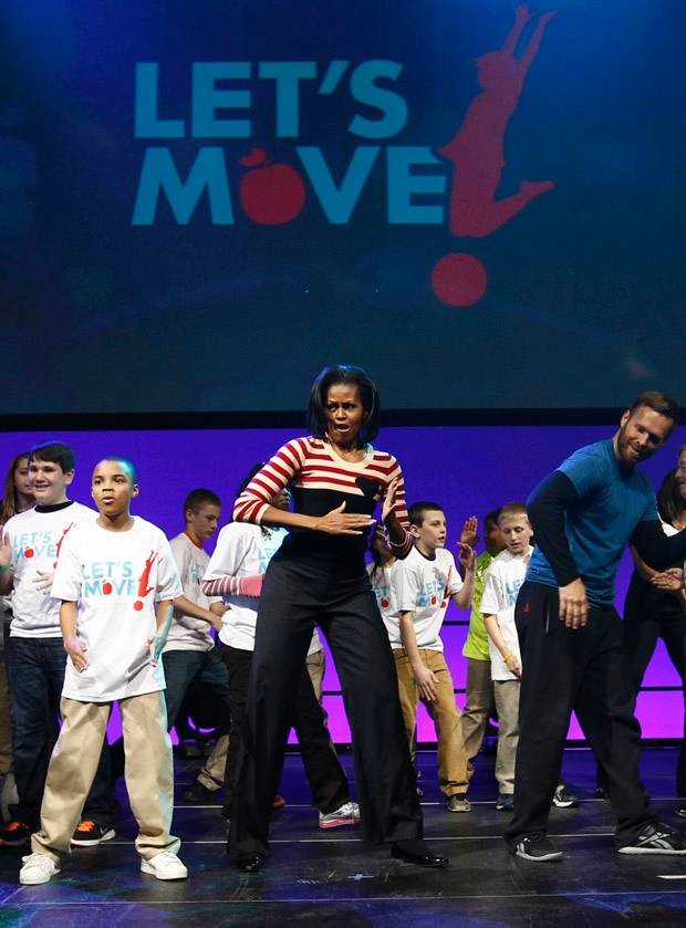 Đệ nhất phu nhân Michelle Obama nhảy múa cùng học sinh ảnh 2