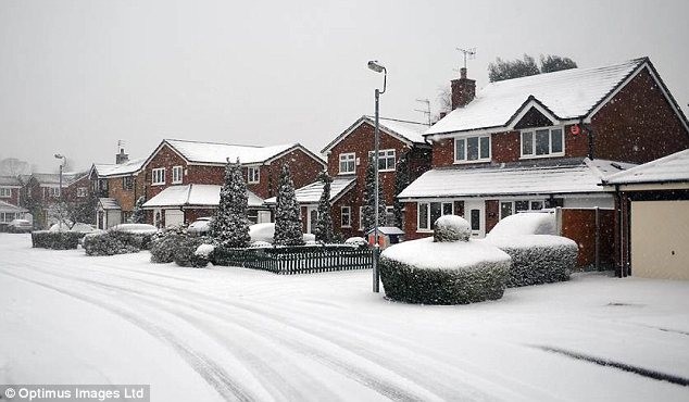 Nước Anh đối mặt với cuối tuần lạnh nhất trong 50 năm ảnh 1