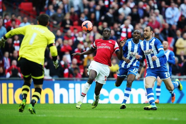 Wigan 1-1 Arsenal (penalty 2-4): Fabianski đưa Pháo Thủ vào chung kết ảnh 1