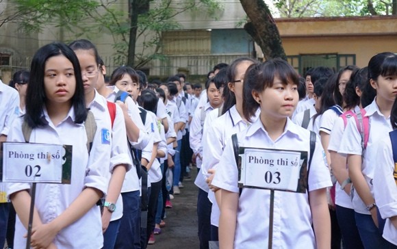 Hà Nội: Điểm chuẩn lớp 10 trường chuyên tăng vọt ảnh 1