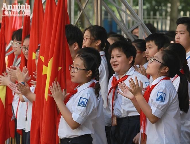 Bộ trưởng Nguyễn Kim Sơn: Trường chuyên không phải để chạy theo thành tích, huy chương ảnh 1