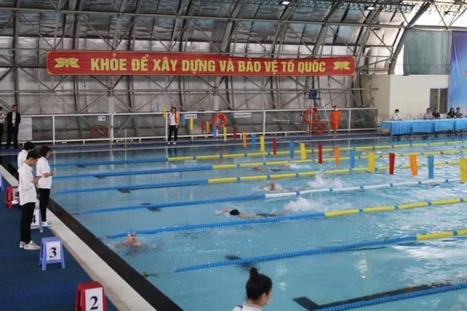 Giải bơi học sinh phổ thông Hà Nội thu hút 500 vận động viên ảnh 1