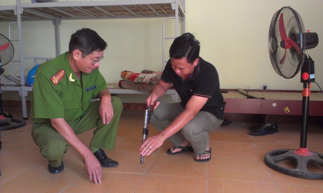 Bị đuổi đánh, nổ súng để thoát thân ảnh 1