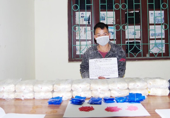 Nam thiếu niên người Lào vượt biên mang ma túy vào Việt Nam tiêu thụ ảnh 2