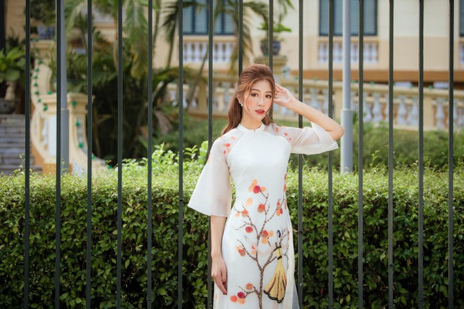 Top 10 “Hoa hậu Việt Nam 2020” Đặng Vân Ly nói về tin đồn “đại gia” chống lưng ảnh 3