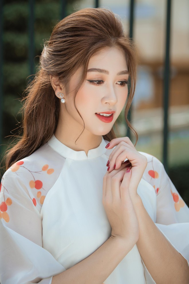 Top 10 “Hoa hậu Việt Nam 2020” Đặng Vân Ly nói về tin đồn “đại gia” chống lưng ảnh 2