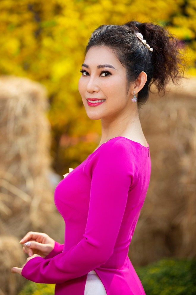 Diễn viên Kim Phượng nữ tính trong bộ ảnh áo dài khoe sắc đón Xuân ảnh 4