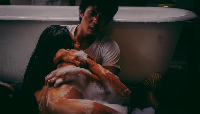 Siêu mẫu Minh Tú chia sẻ về áp lực khi lần đầu đóng phim 18+ ảnh 3