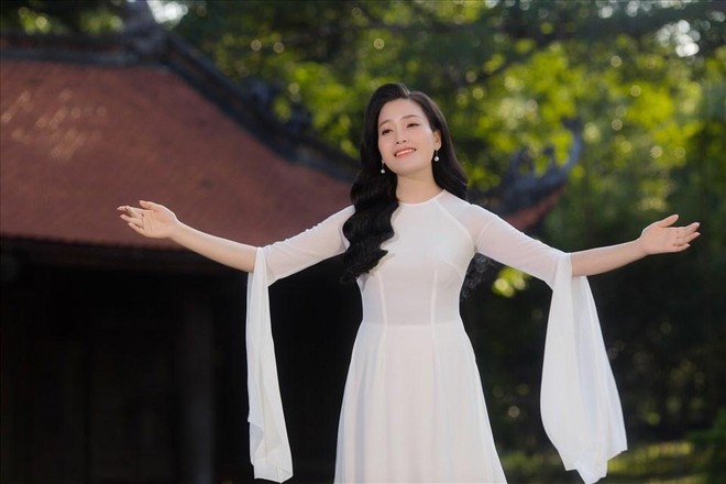 "Sao Mai" Huyền Trang trình làng một lúc 4 MV mang phong cách âm nhạc dân gian ảnh 4
