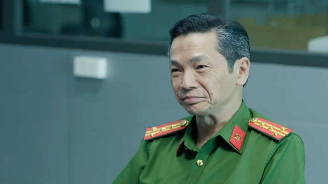 "Ông bố quốc dân" NSND Trung Anh tiết lộ điều đặc biệt khi lần đầu đóng vai công an ảnh 2