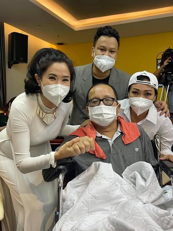 Nghệ sĩ saxophone Trần Mạnh Tuấn bị đột quỵ lần 2, vẫn hôn mê sau ca phẫu thuật Ảnh 2