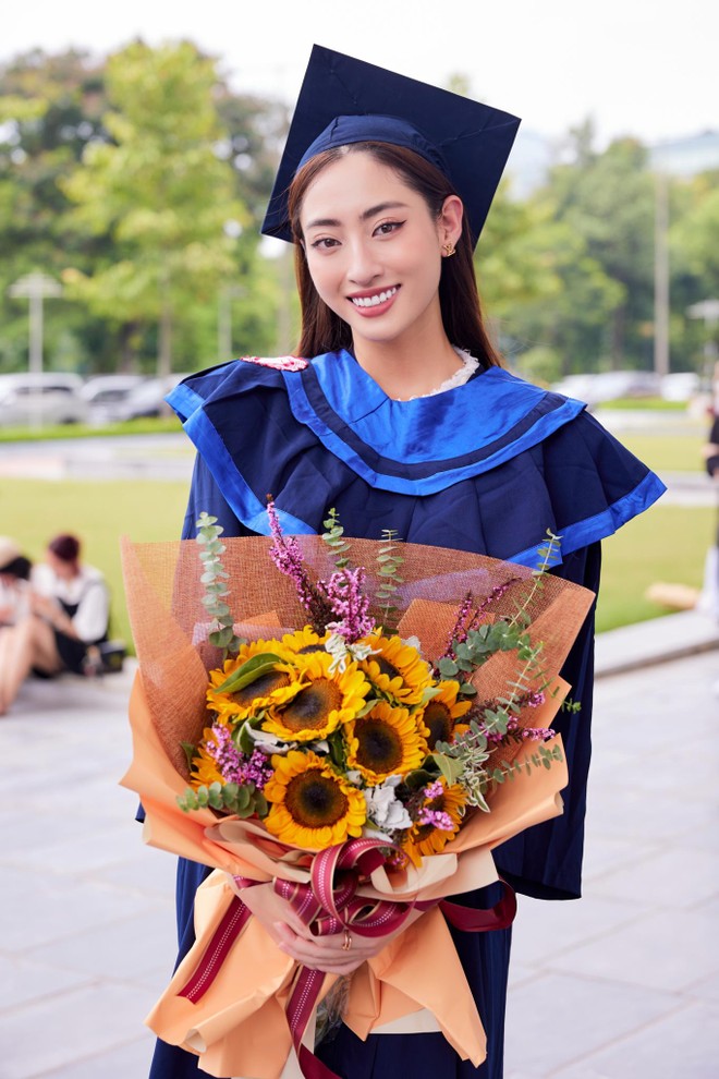 Hoa hậu Lương Thùy Linh gây ấn tượng với thành tích tốt nghiệp Đại học loại xuất sắc ảnh 2