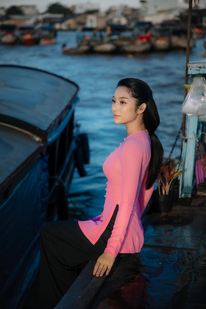 Lâm Thu Hồng muốn giới thiệu áo bà ba tại đấu trường "Miss Globe 2022" ảnh 14