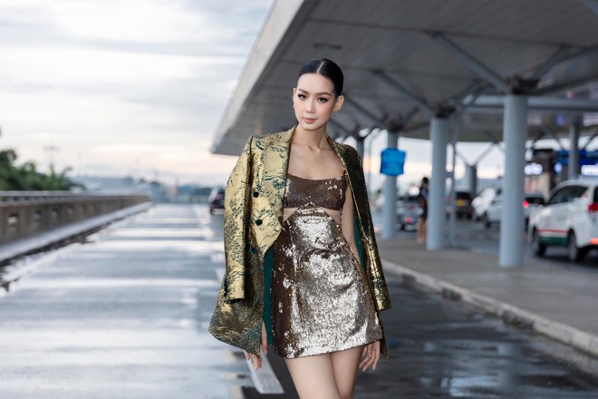 Á hậu Bảo Ngọc mang 125kg hành lý đến "Hoa hậu Liên lục địa" ảnh 2