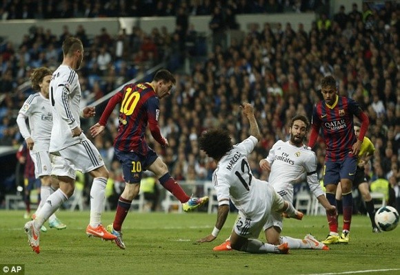 Messi lập hat-trick, Barca đánh bại Real trong màn rượt đuổi siêu kinh điển ảnh 1
