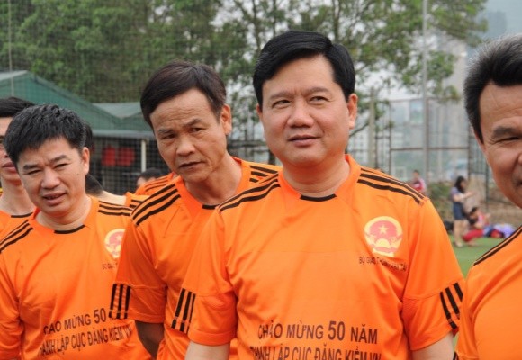 Bộ trưởng Đinh La Thăng sát cánh cùng các cựu danh thủ giành cúp vô địch ảnh 5
