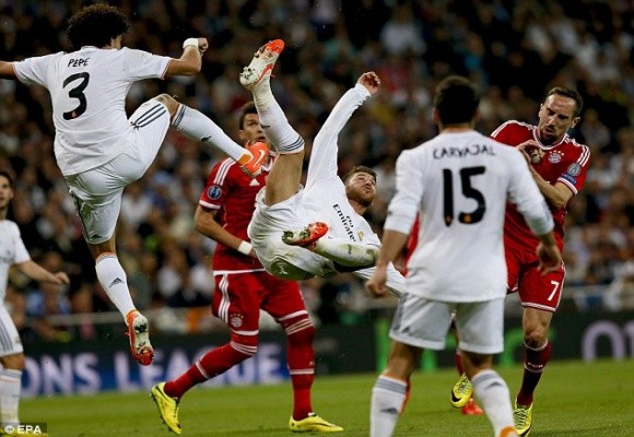 Benzema lập công, Real thắng sít sao trước Bayern ảnh 4