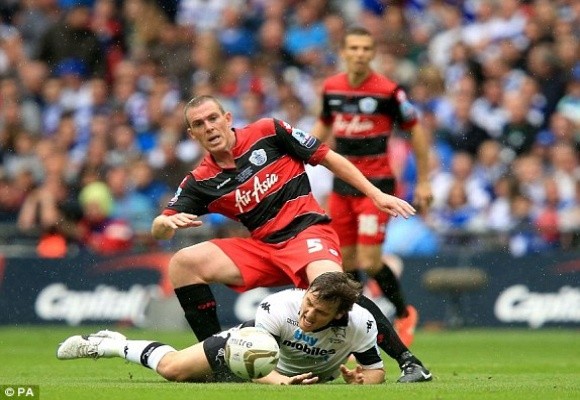 10 cầu thủ QPR giành vé thăng hạng Premier League đầy ngoạn mục ảnh 1
