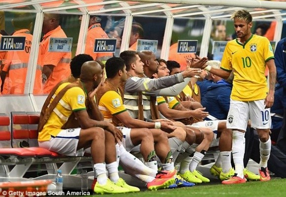 Thắng tưng bừng 4-1 trước Cameroon, Brazil “né” Hà Lan ảnh 5