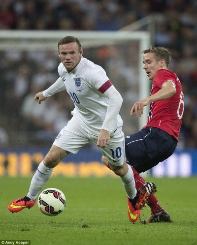 Chùm ảnh: Rooney lập công "rửa" băng đội trưởng Tam Sư ảnh 3